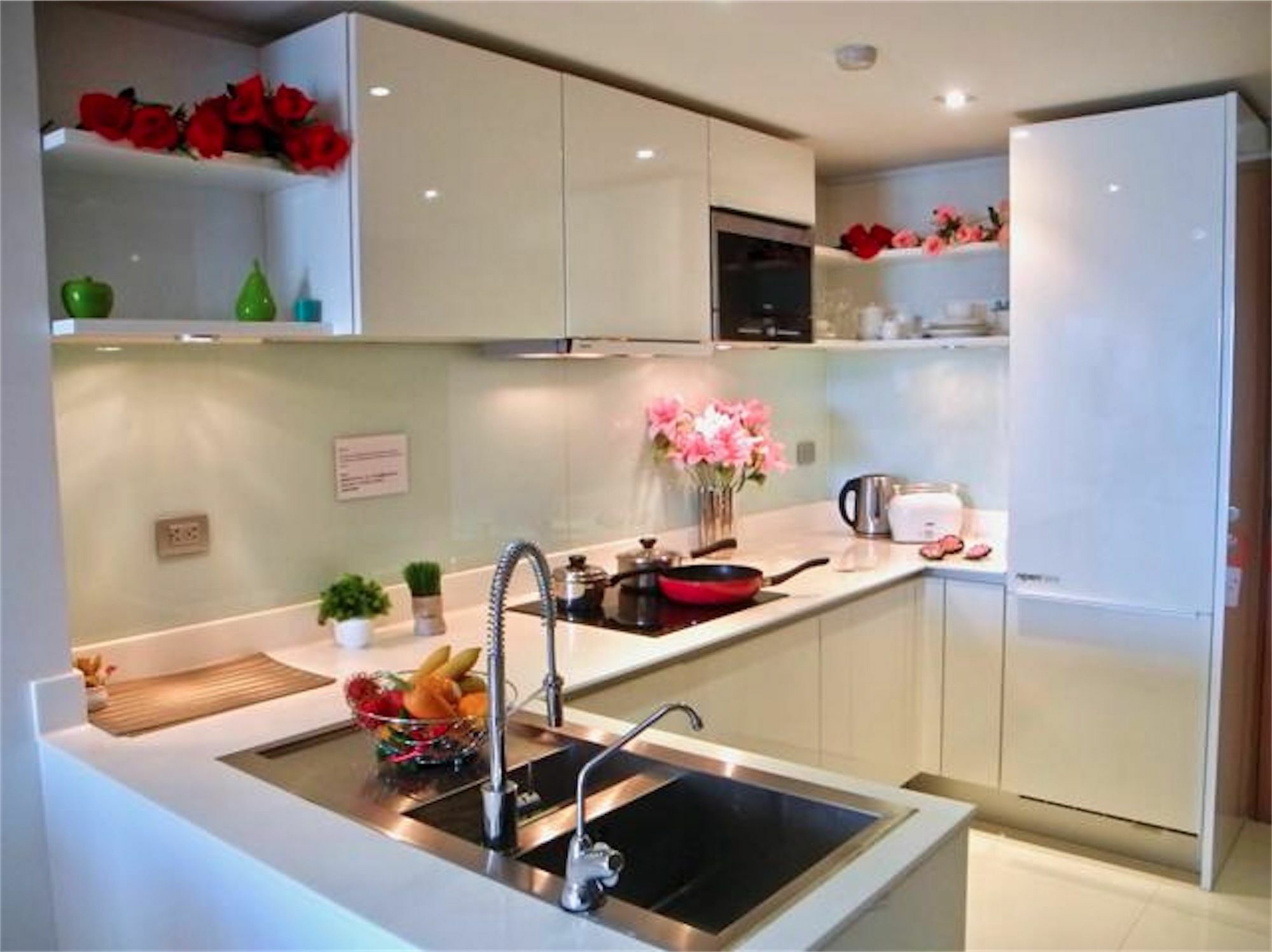 The Privilege Residence : 1 Bedroom Apartment In Patong Exterior foto