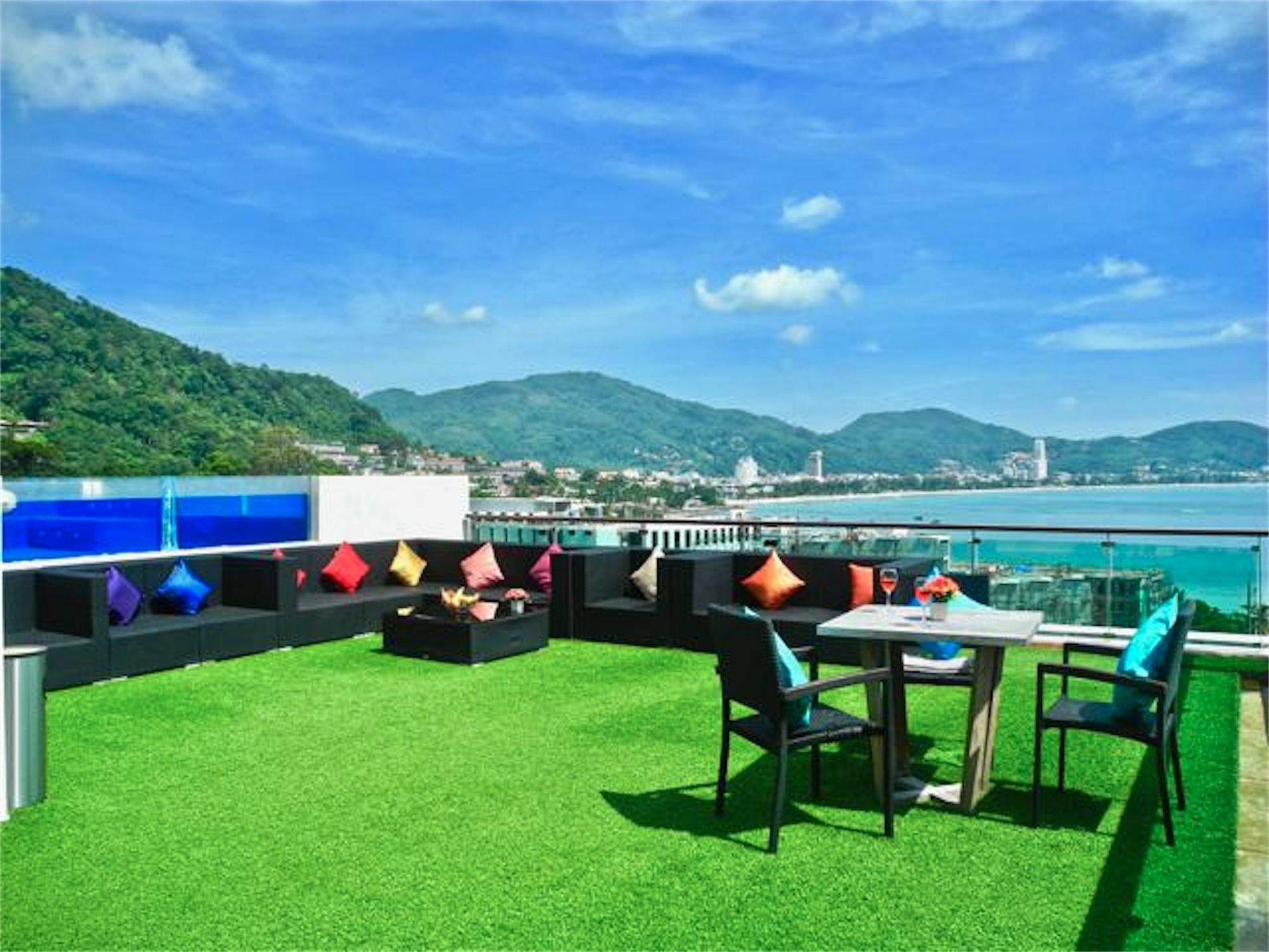 The Privilege Residence : 1 Bedroom Apartment In Patong Exterior foto